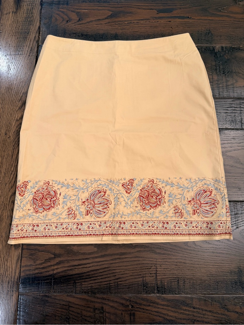 Ann Taylor Cream Pencil Skirt with Red & Blue Floral Design